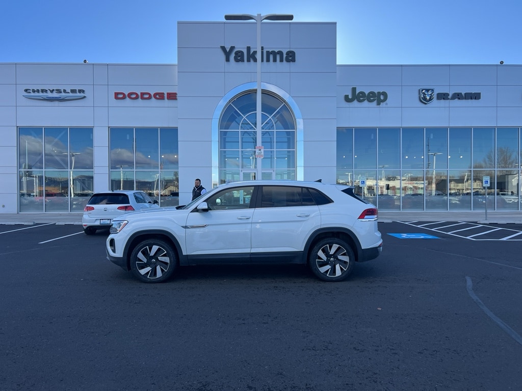 2024 Volkswagen Atlas Cross Sport SE w/Tech's photo