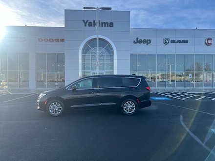 2026 Chrysler Pacifica SELECT AWD Passenger Van