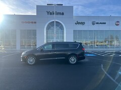 2026 Chrysler Pacifica SELECT AWD Passenger Van