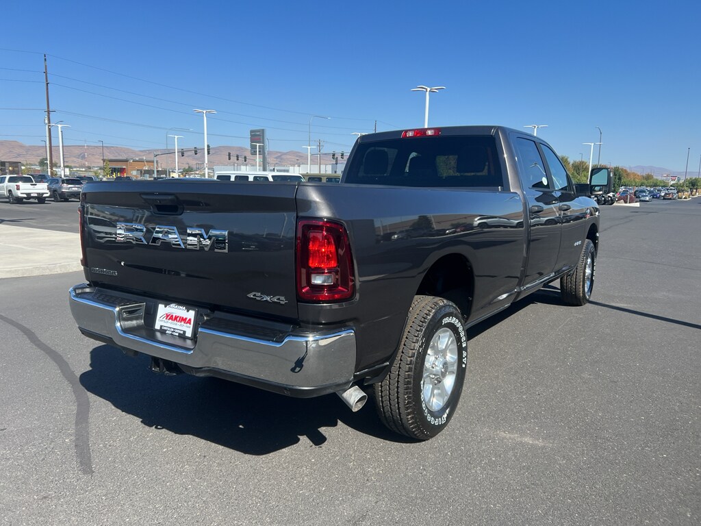 2026 RAM 2500 Big Horn - Photo 6