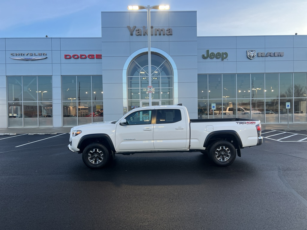 2021 Toyota Tacoma TRD Off Road's photo