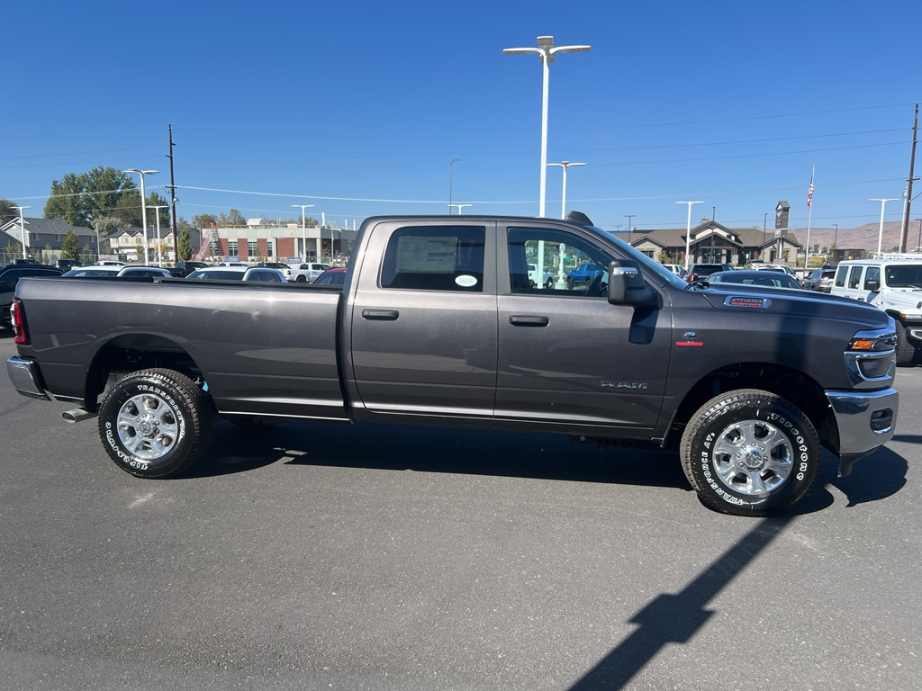 2026 RAM 2500 Big Horn - Photo 5