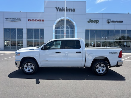 2026 Ram 1500 TRADESMAN CREW CAB 4X4 5'7 BOX Pickup
