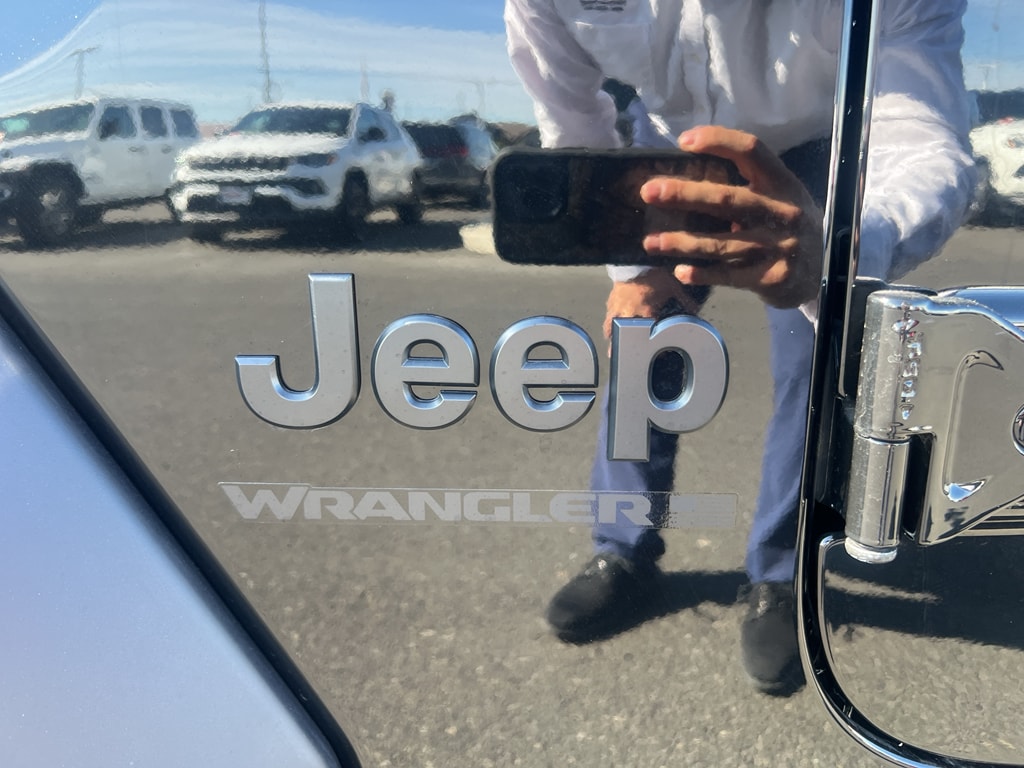 2025 Jeep Wrangler 2-Door Sport S - Photo 9