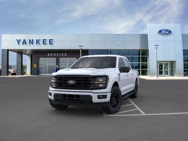 2025 Ford F-150 XLT photo 2