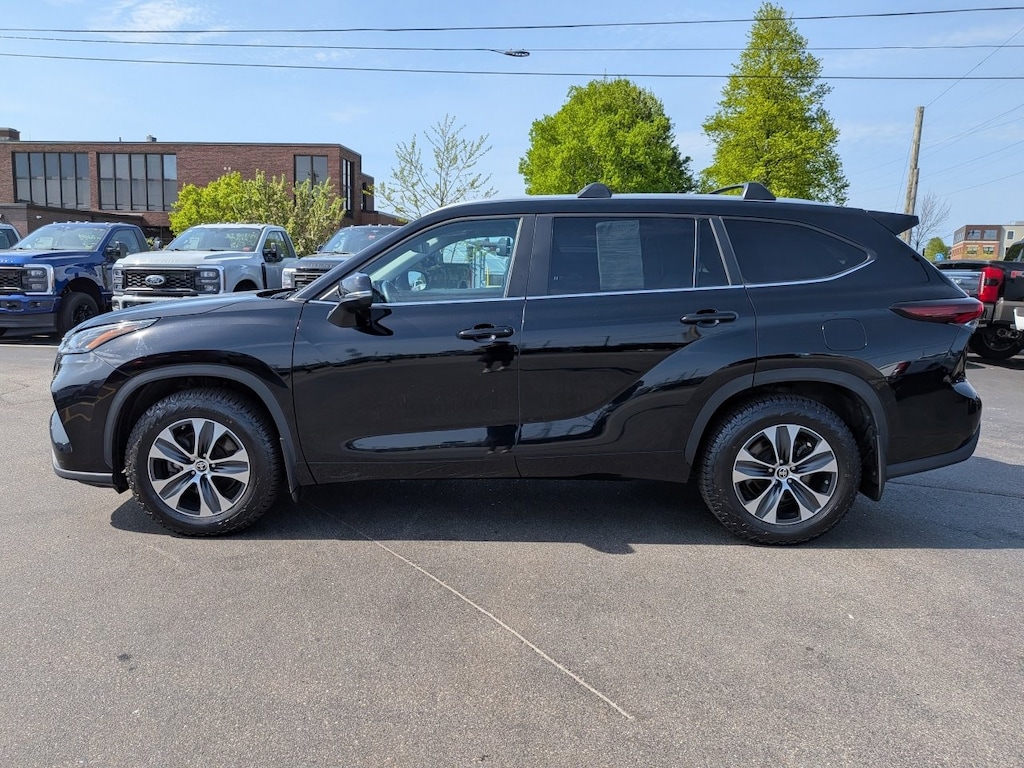 Certified 2024 Toyota Highlander XLE SUV