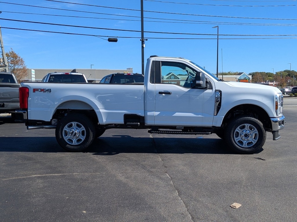 New 2025 Ford Super Duty F-350 SRW XLT TRUCK