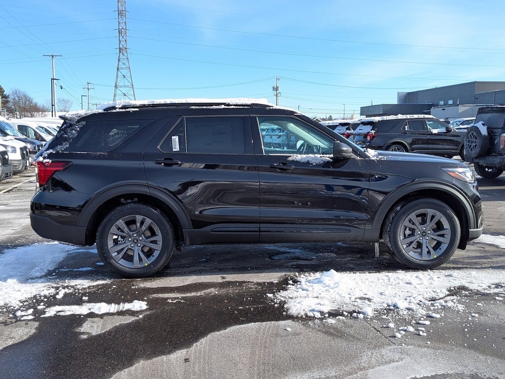 New 2026 Ford Explorer Active w/200A Pkg SUV