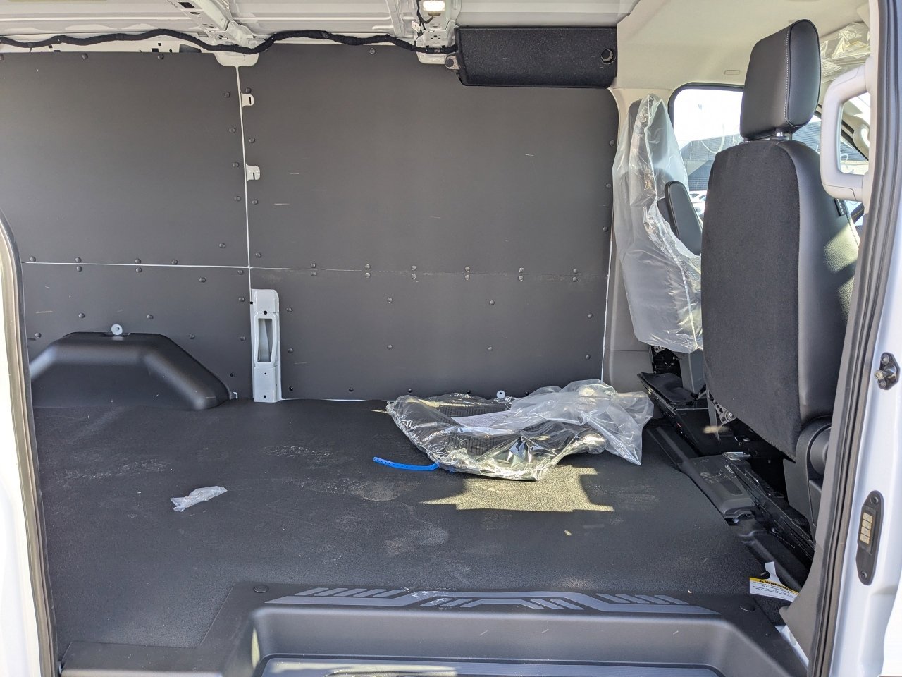 2025 Ford Transit Van Base - Photo 13