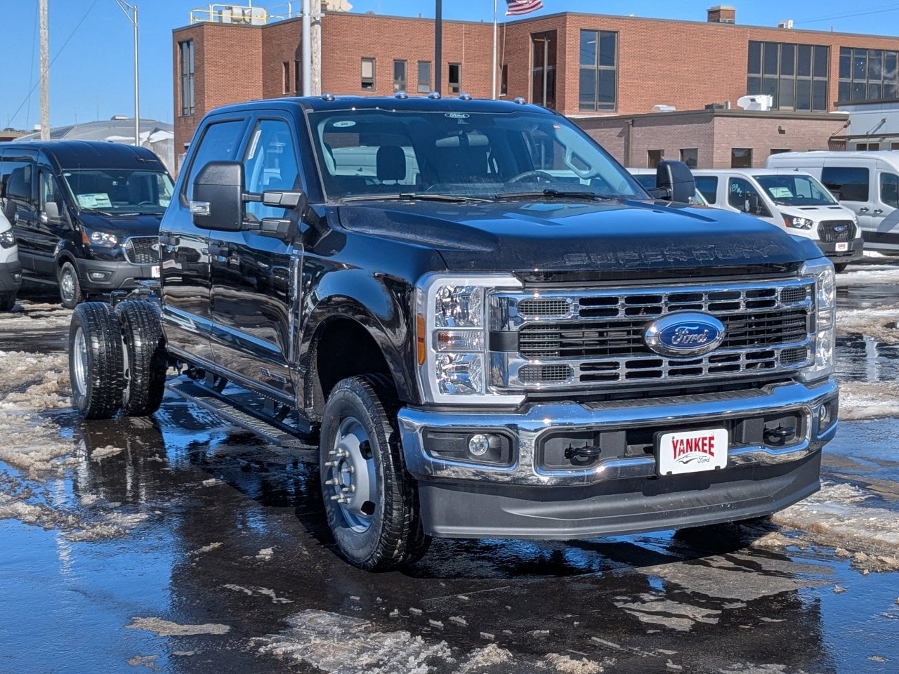 2026 Ford F-350 Super Duty Chassis Cab