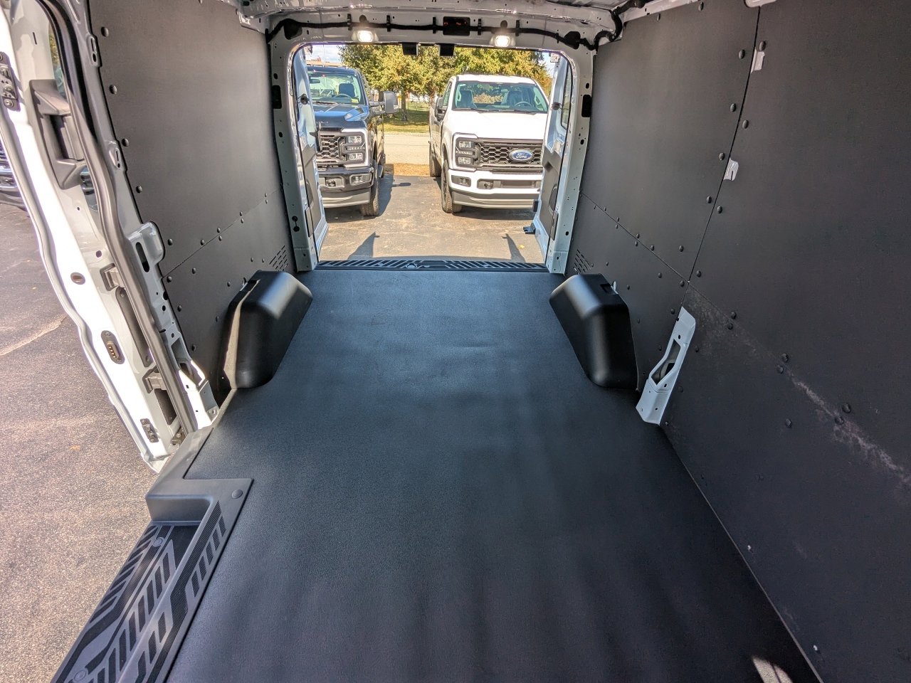 2025 Ford Transit Van Base - Photo 14