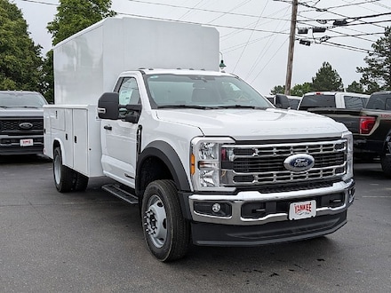 2025 Ford Super Duty F-550 DRW XL TRUCK