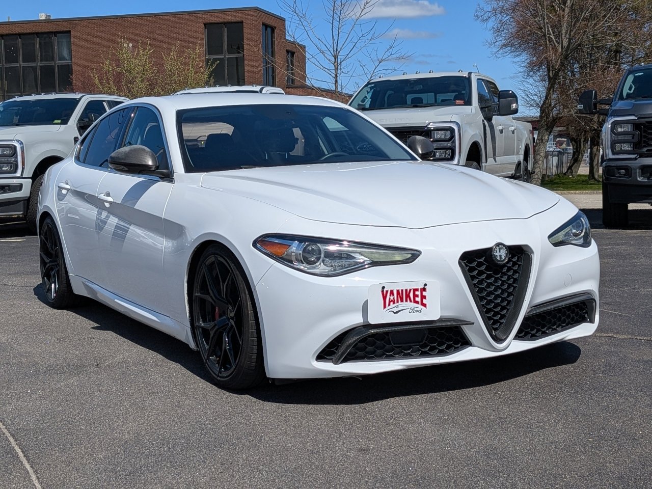 2018 Alfa Romeo Giulia Base