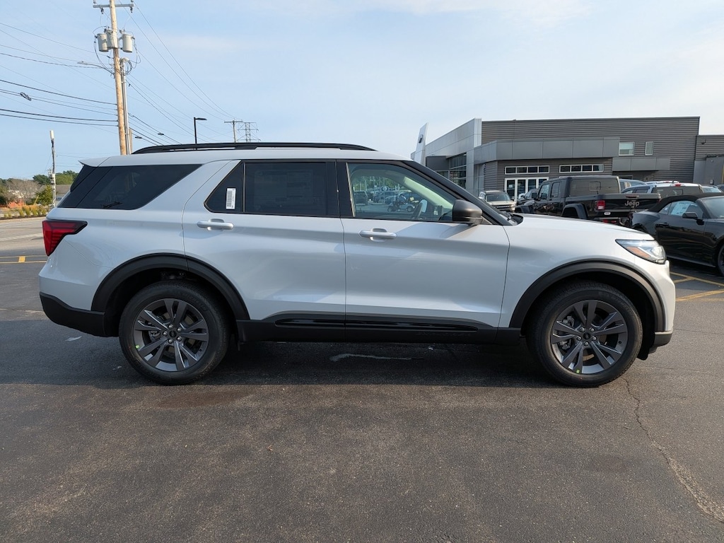 New 2026 Ford Explorer Active w/200A Pkg SUV