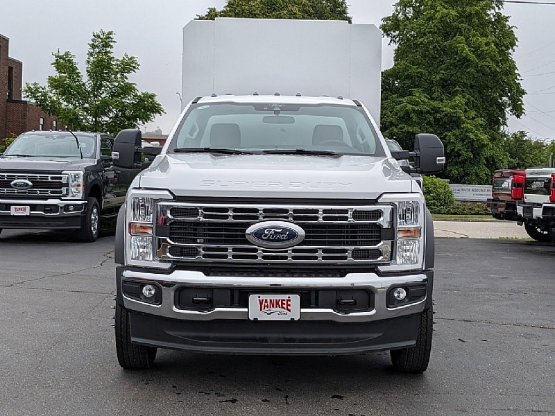 2025 Ford F-550 Super Duty Chassis Cab XL - Photo 9