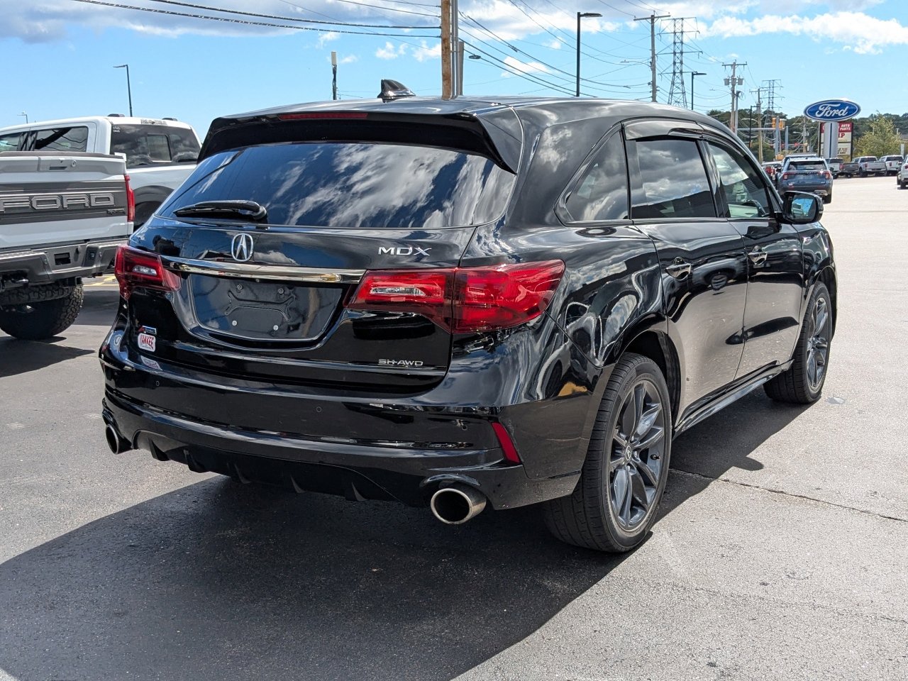2020 Acura MDX Technology A-Spec photo 3