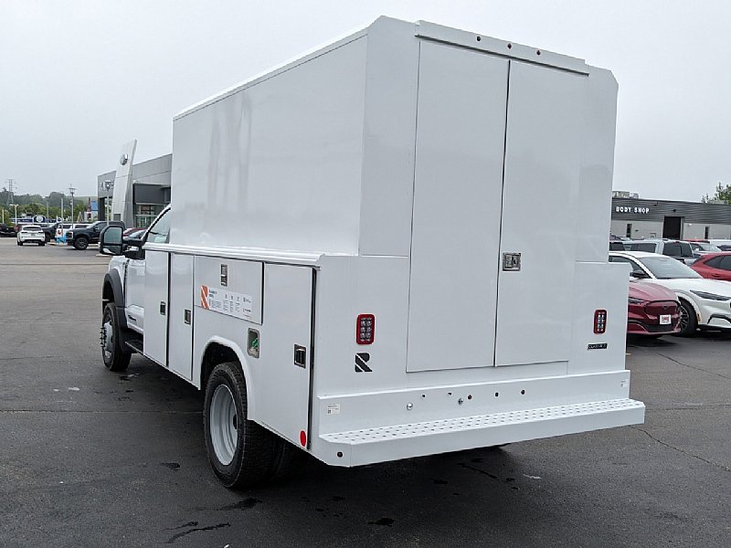 2025 Ford F-550 Super Duty Chassis Cab XL - Photo 6