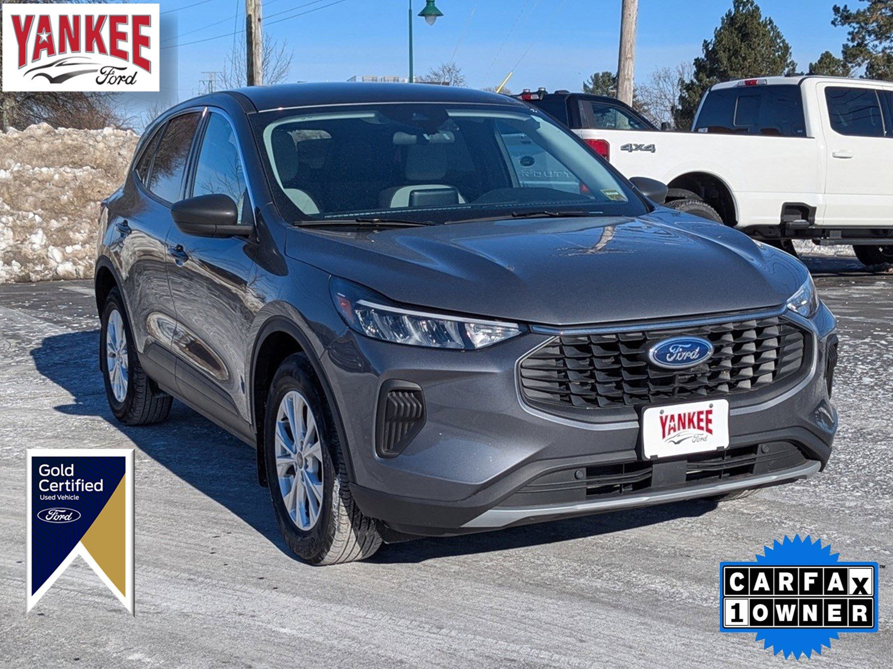 2023 Ford Escape Active's photo