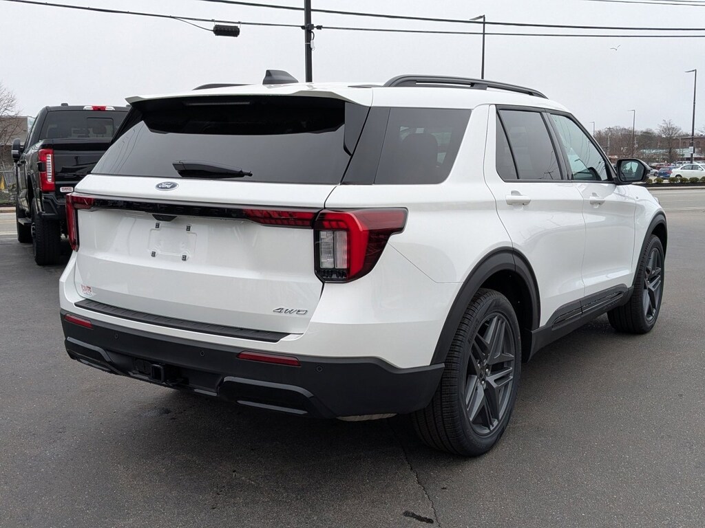 New 2026 Ford Explorer ST-Line SUV