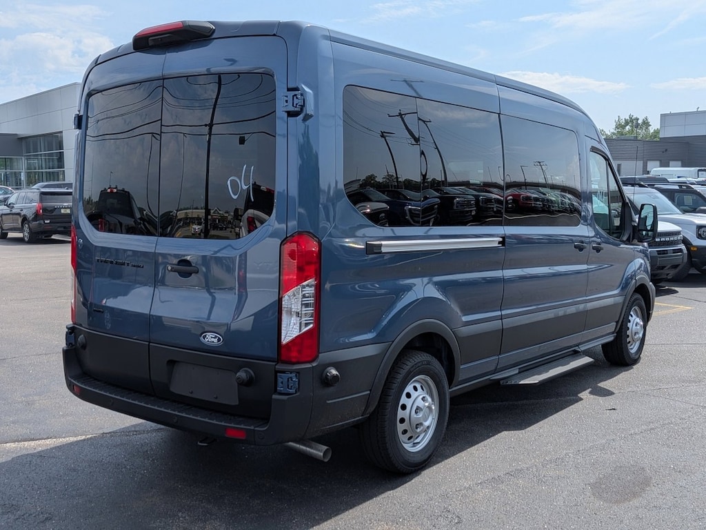 New 2026 Ford Transit Passenger Wagon T-350 VAN