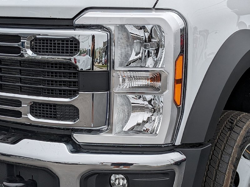2025 Ford F-550 Super Duty Chassis Cab XL - Photo 10