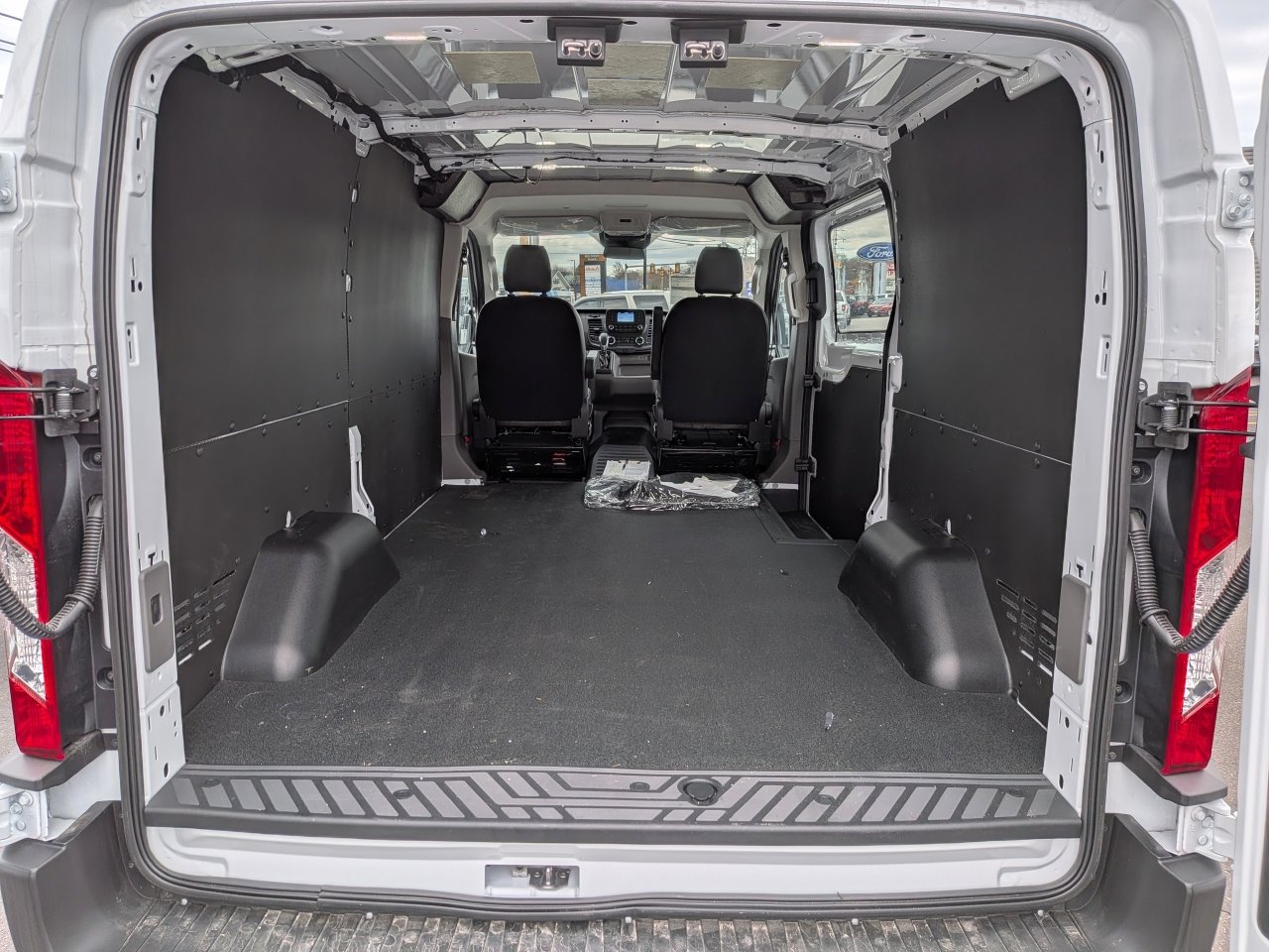 2025 Ford Transit Van Base - Photo 13