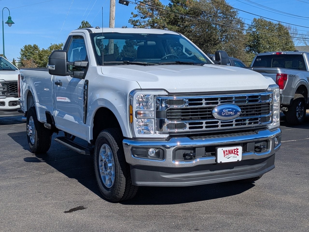 2025 Ford F-350 Super Duty XLT's photo