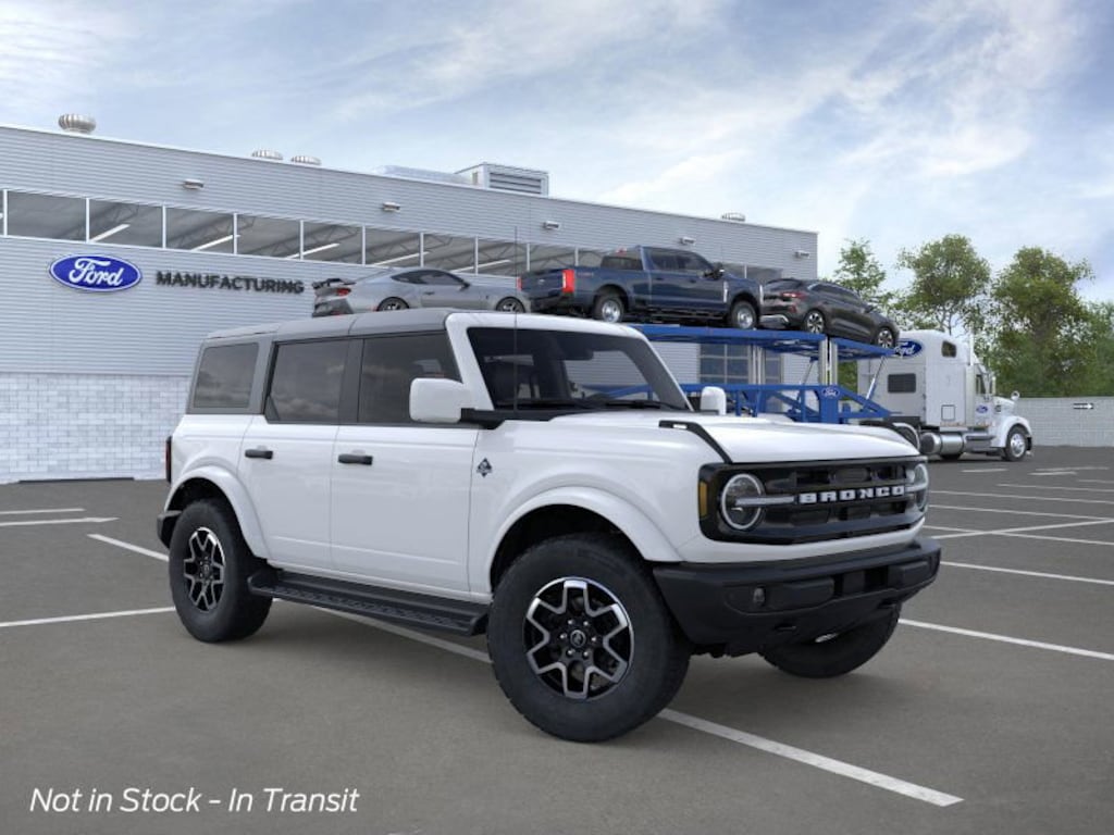 New 2026 Ford Bronco Outer Banks SUV