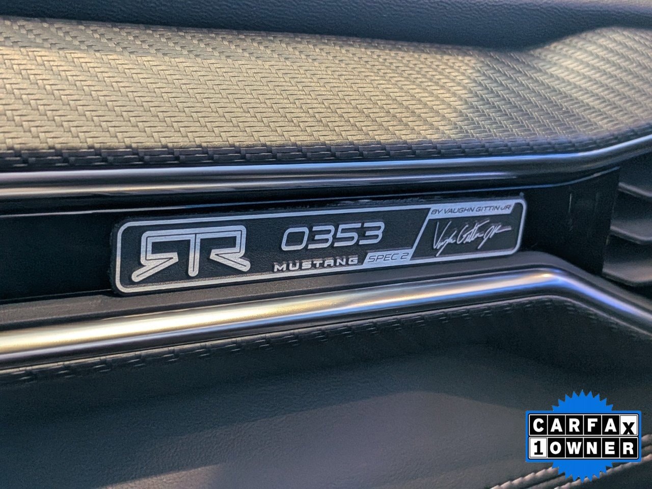 2025 Ford Mustang GT Premium - Photo 16