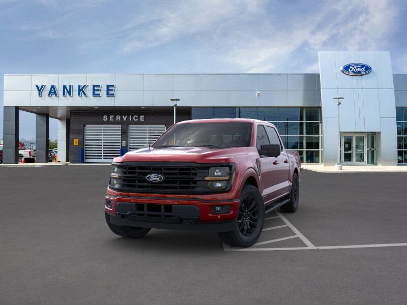 2025 Ford F-150 XLT photo 3