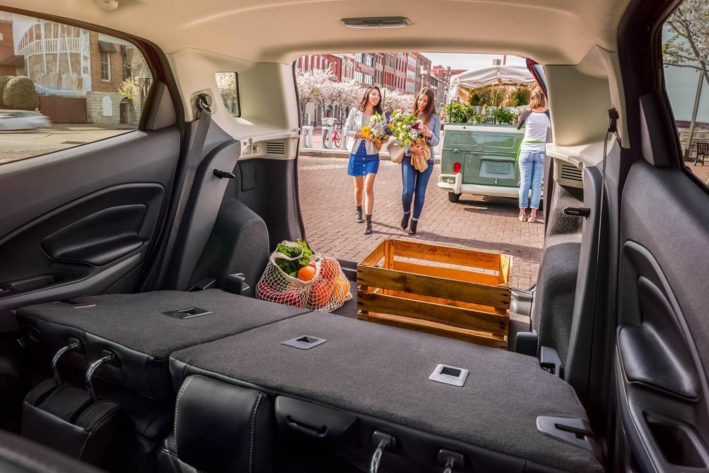 For Escape with trunk open showing flower market
