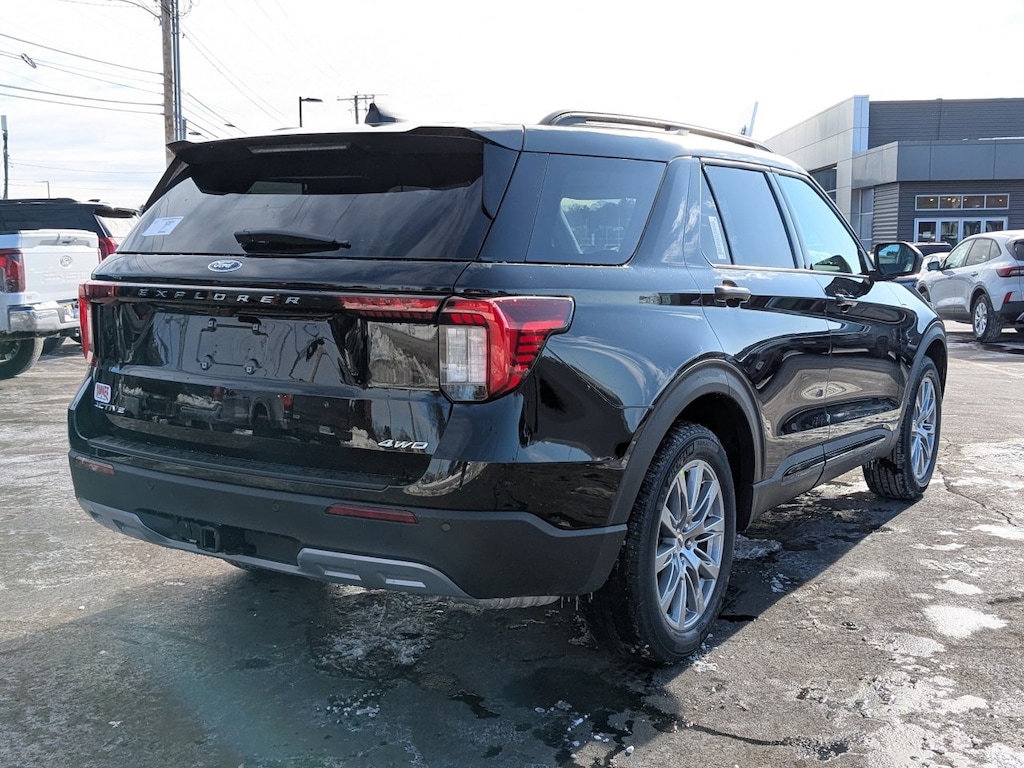 New 2026 Ford Explorer Active w/200A Pkg SUV
