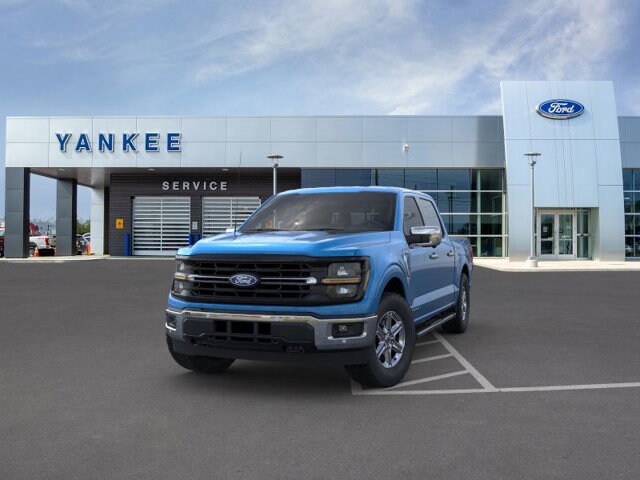 2025 Ford F-150 XLT photo 2