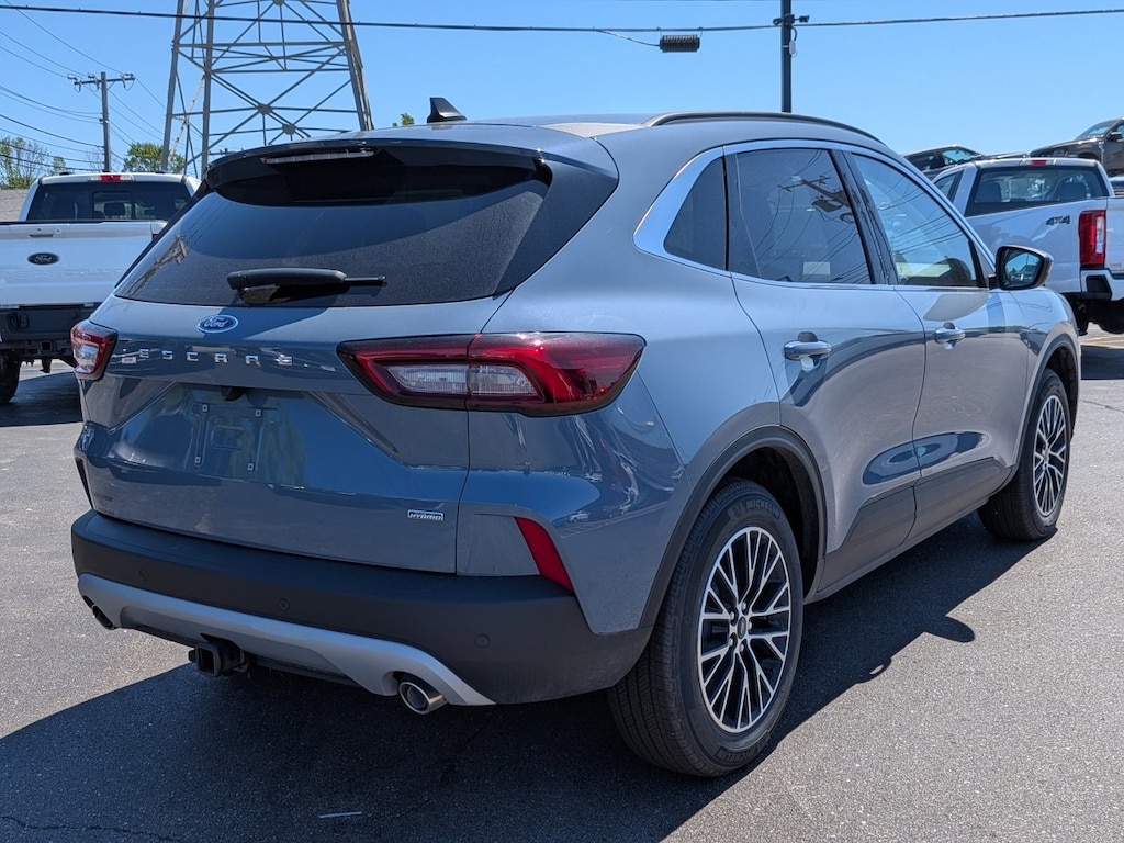 New 2026 Ford Escape PHEV SUV