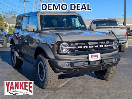 2025 Ford Bronco Outer Banks SUV