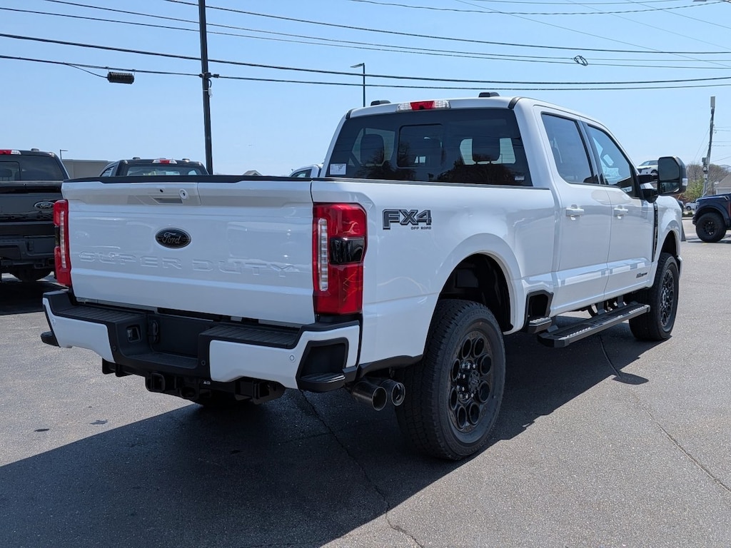 New 2026 Ford Super Duty F-350 SRW LARIAT TRUCK