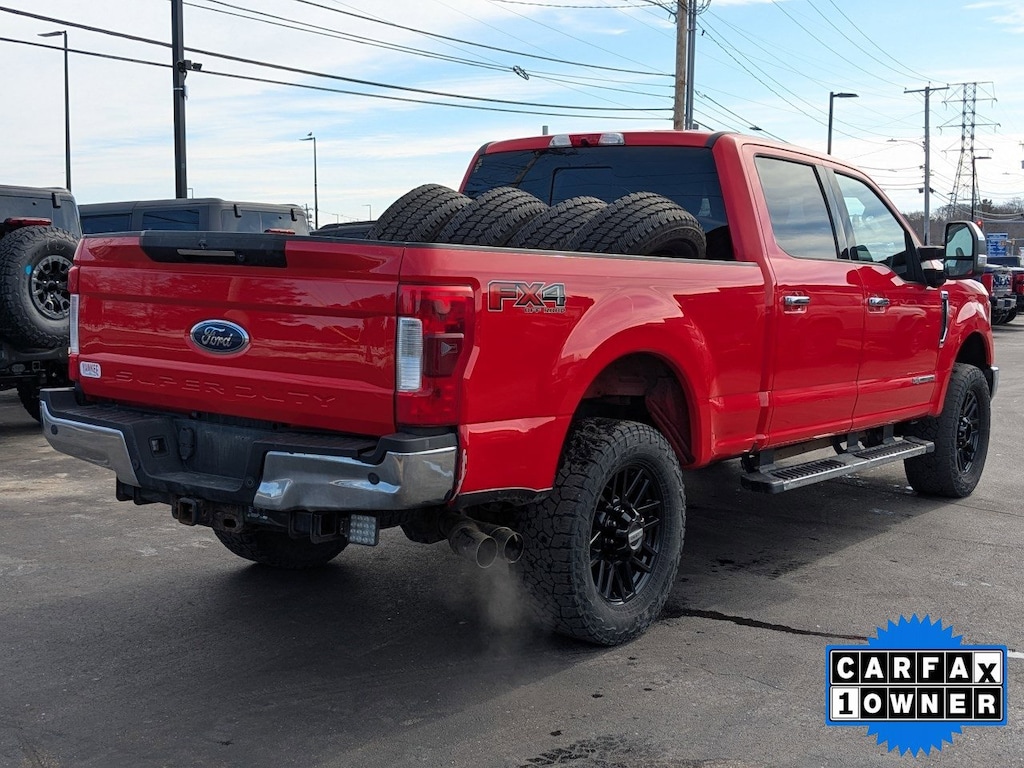 Used 2017 Ford Super Duty F-350 SRW Lariat Truck Crew Cab