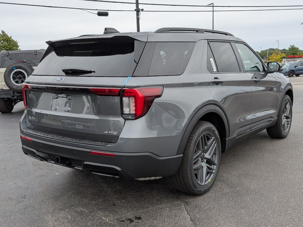 New 2026 Ford Explorer ST-Line SUV
