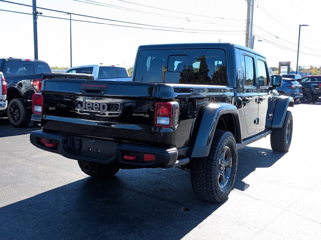 Used 2023 Jeep Gladiator Rubicon Truck Crew Cab