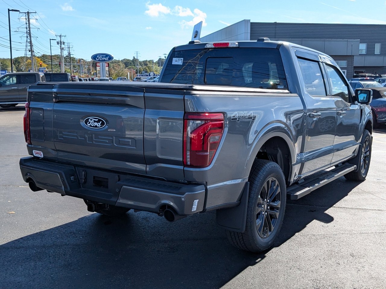 2025 Ford F-150 Lariat photo 3