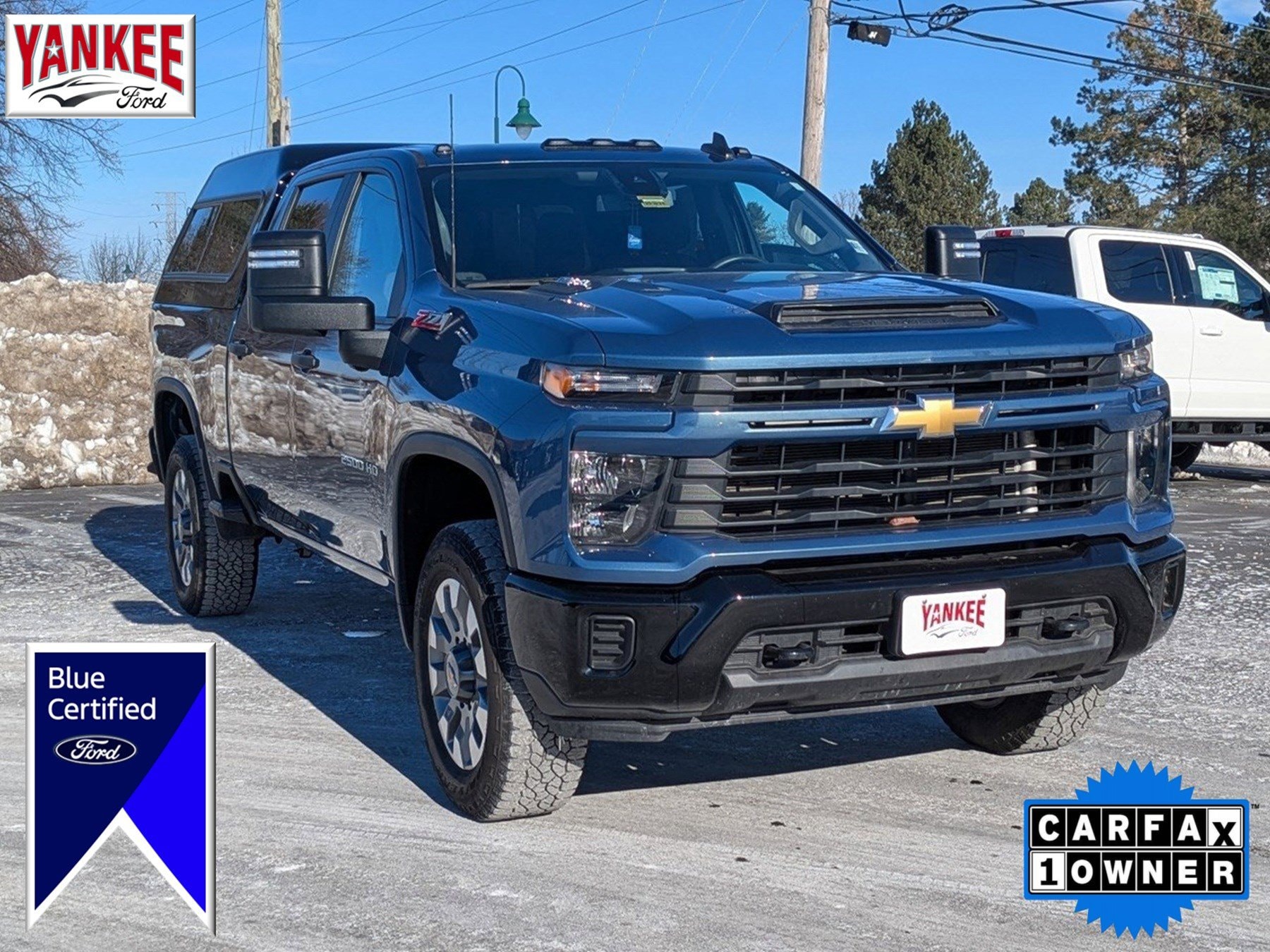 2024 Chevrolet Silverado 2500HD Custom's photo
