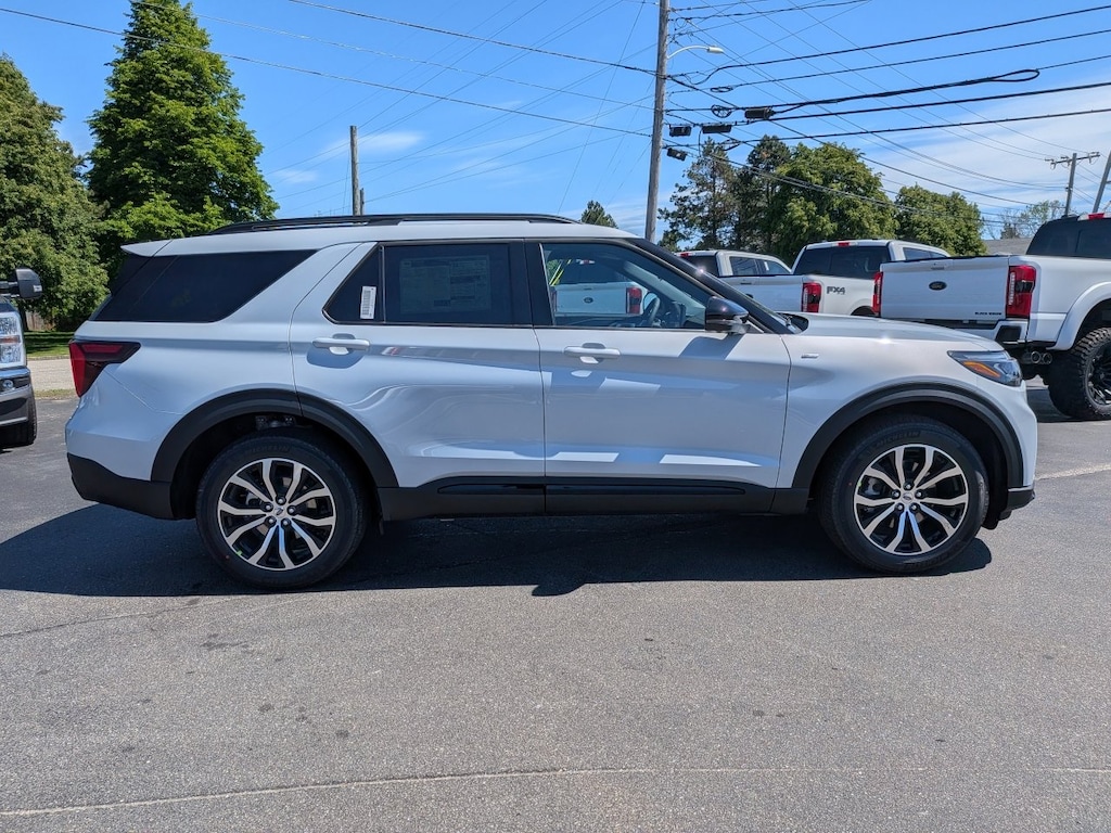 New 2026 Ford Explorer ST-Line SUV