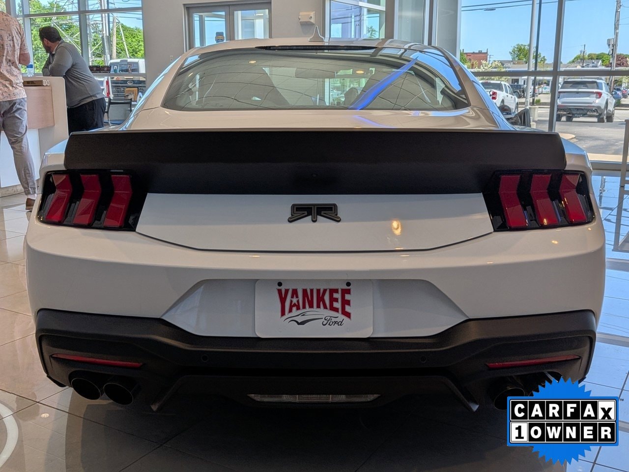 2025 Ford Mustang GT Premium - Photo 5