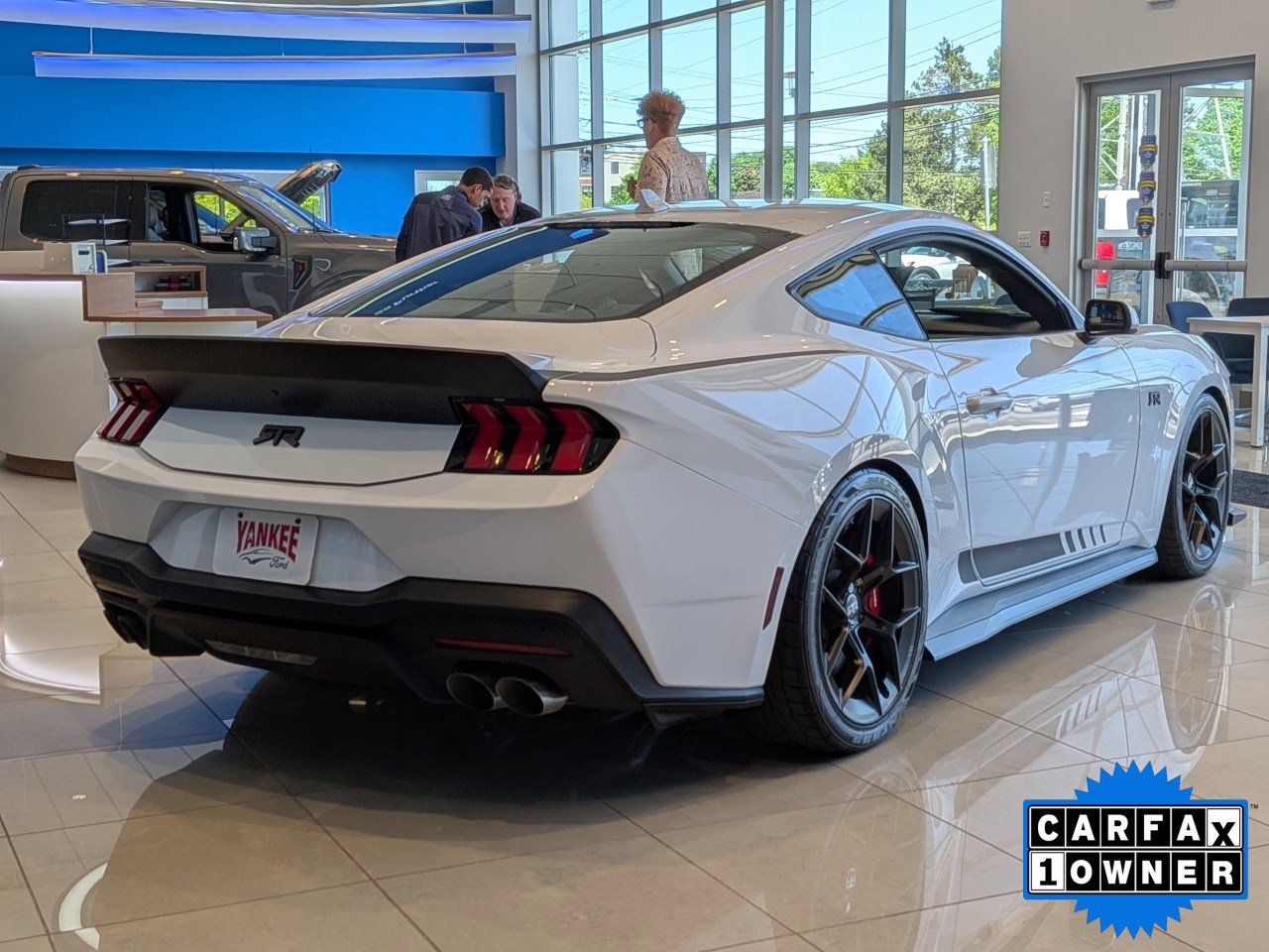 2025 Ford Mustang GT Premium - Photo 4