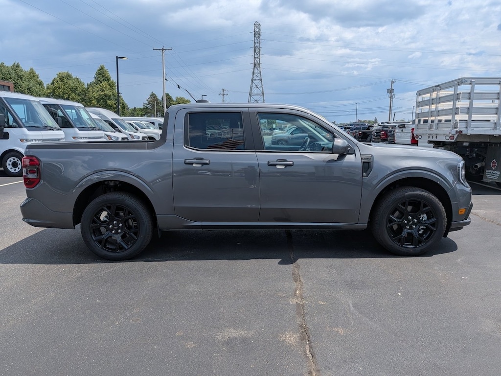 New 2026 Ford Maverick Lobo Standard TRUCK