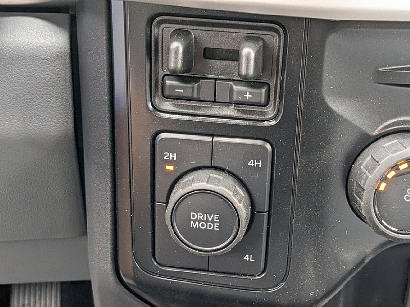 2025 Ford F-550 Super Duty Chassis Cab XL - Photo 30
