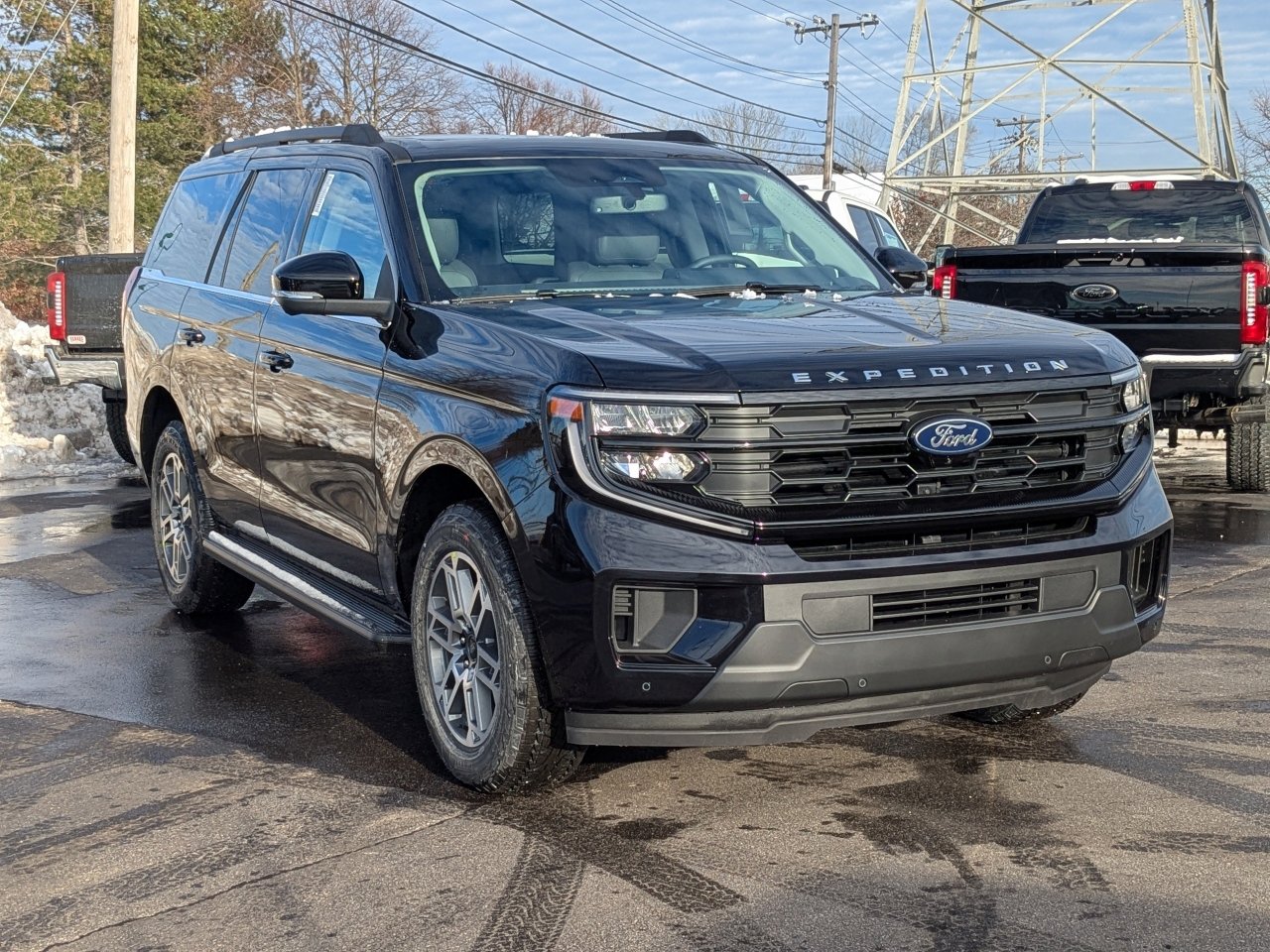 2025 Ford Expedition Active's photo