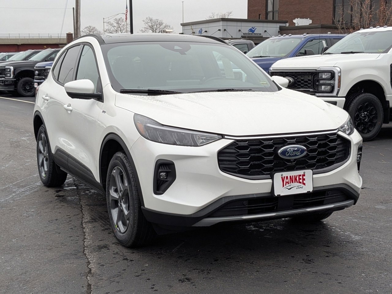 2026 Ford Escape ST-Line Select's photo