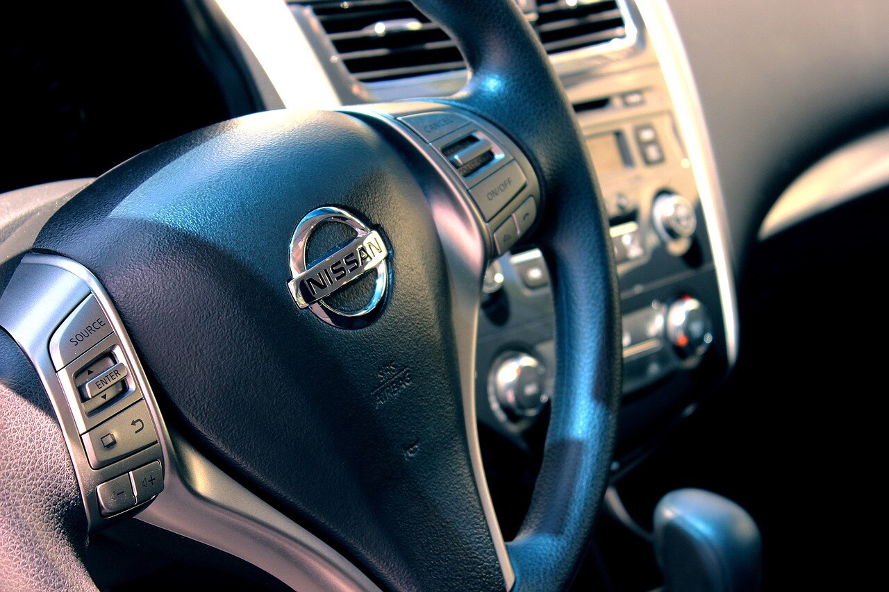 nissan-885309_1280.jpg