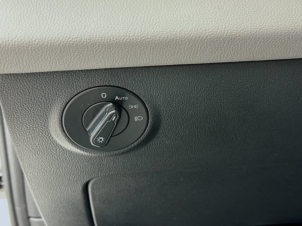 2023 Volkswagen Taos SE - Photo 16